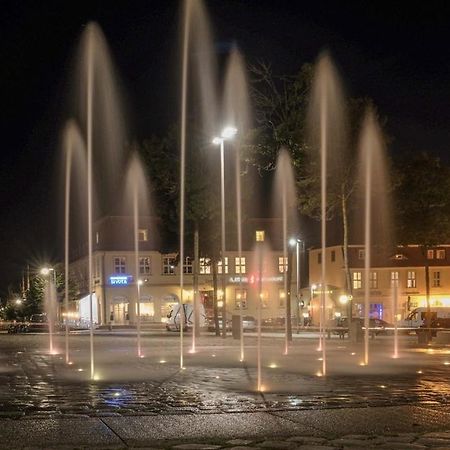 Pension Markt Нойштрелиц Экстерьер фото